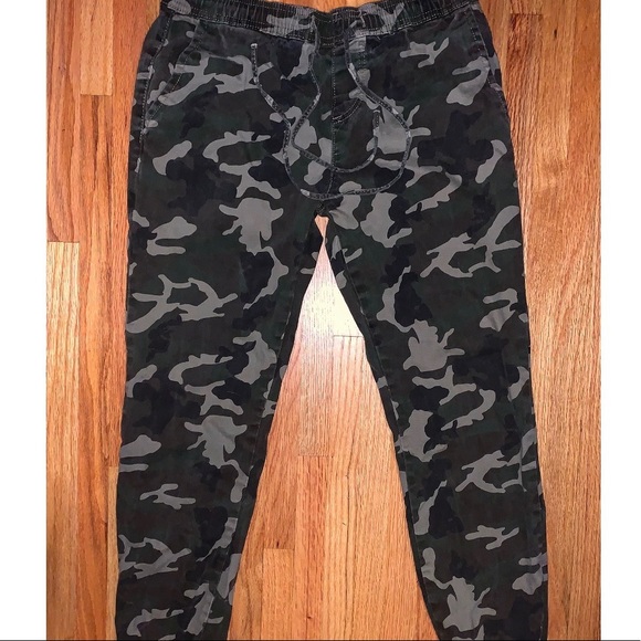 ⭐️Drawstring Camo Jogger - Picture 2 of 4